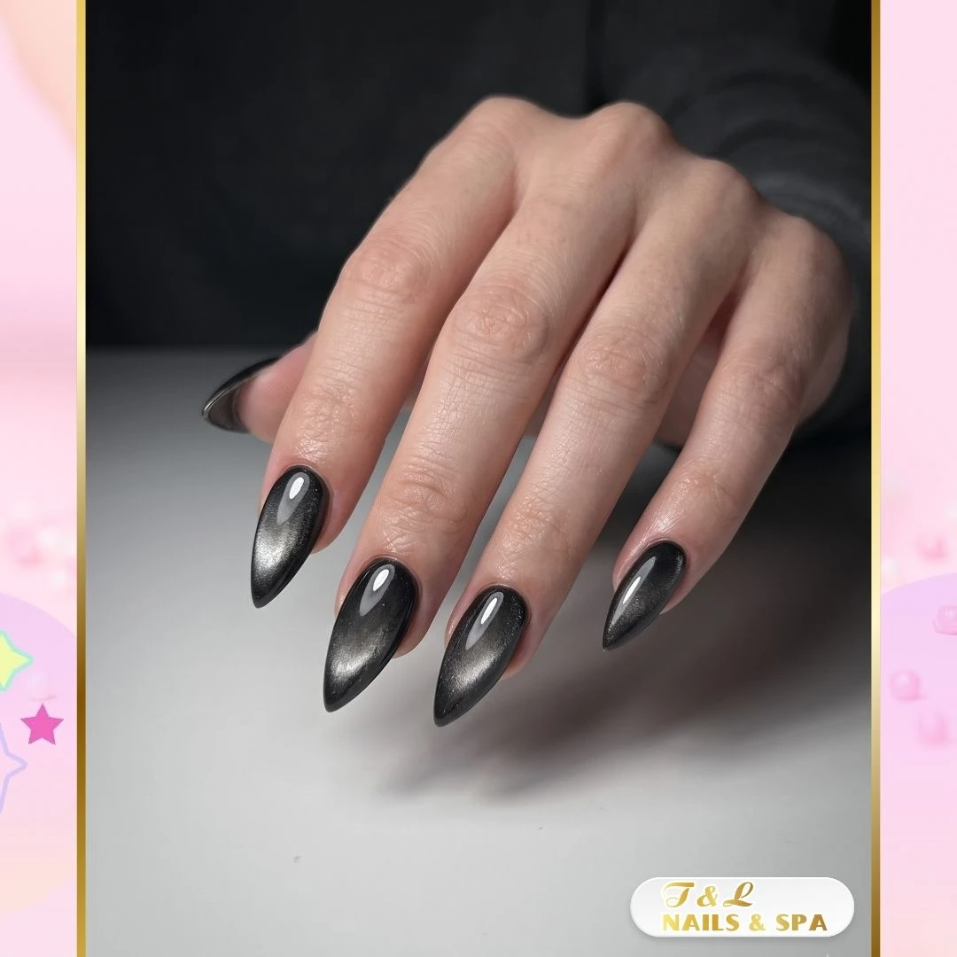 Nail colours